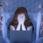Pantallas y niños: especialistas advierten sobre riesgos psicológicos y falta de disciplina