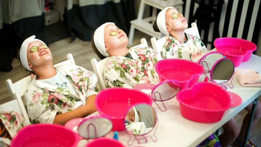 ninas-disfrutando-spa-day ninas-disfrutando-spa-day