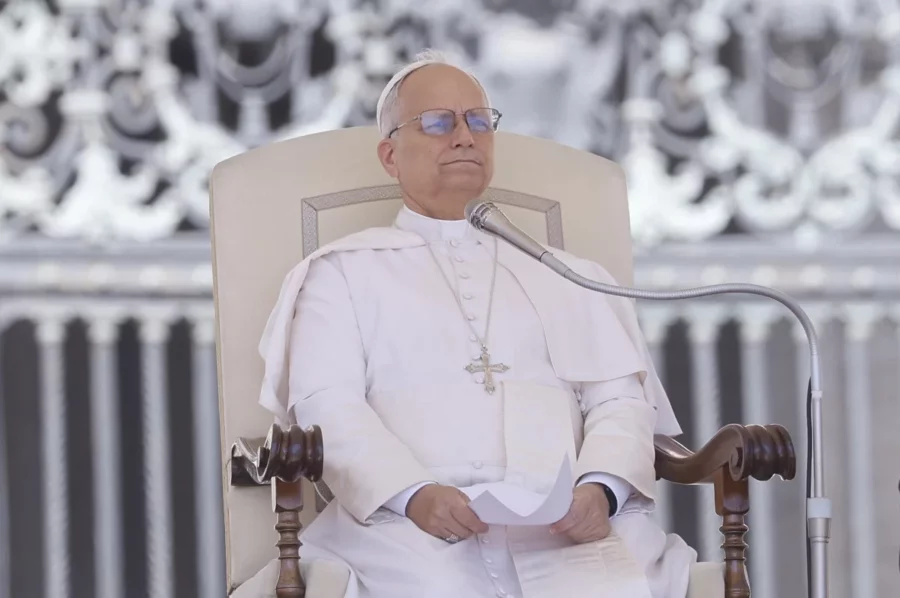 papa rezando papa rezando