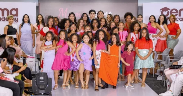 Las modelos durante la celebración.