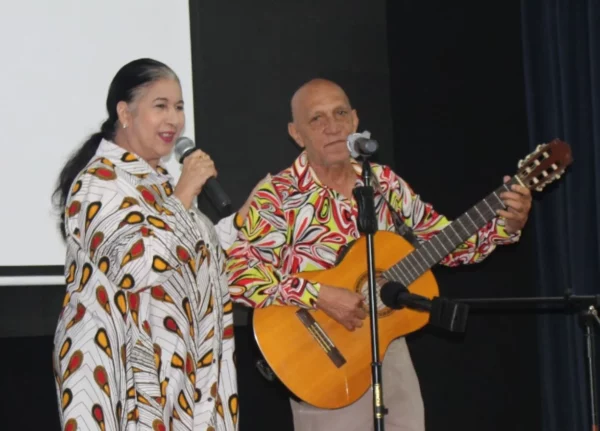 Urge generar más espacios que reconozcan y honren el valor de las personas mayores.