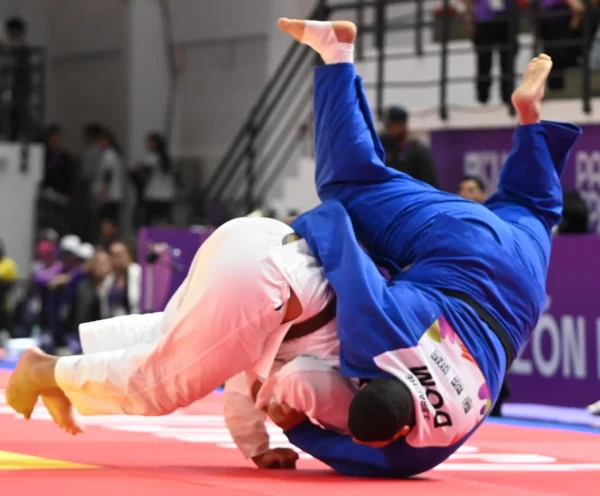 El judoca José Miguel Brache Jarquín durante su combate ante el brasileño Andrey Coelho.