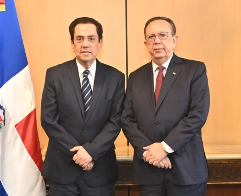 Tony Raful y Héctor Valdez Albizu. Tony Raful y Héctor Valdez Albizu.
