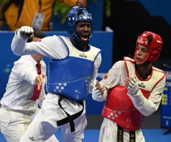 Bernardo Pie  (azul) encabeza listado de los atletas que estará en los Centroamericanos 2026.