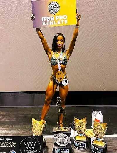 Katherine Rodríguez, tras ganar el trofeo absoluto. Katherine Rodríguez, tras ganar el trofeo absoluto.