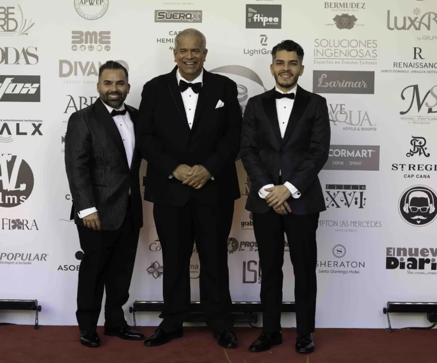 Leonardo Artigas, Pedro Vargas y Julián Ríos. Leonardo Artigas, Pedro Vargas y Julián Ríos.