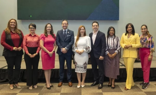 Representantes de la entidad durante la rueda de prensa.