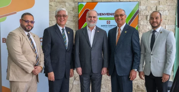 Ramón Báez, Silvestre Aybar Mota, Alejandro Fernández, Mairení Bournigal y Ramón Guzmán.