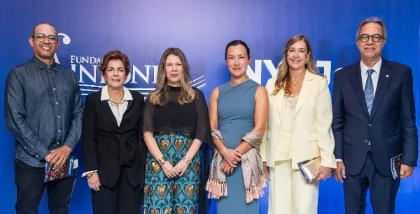 Néstor García (Angurría), Maritza Zeller, Margarita Miranda, Chelsia Hetrick, Marisol Rodríguez Copello y José Mármol.