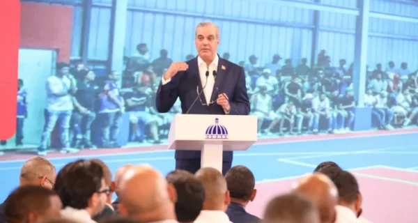 En el encuentro se permiten realizar todo tipo de preguntas sin importar el tema central.  fuente externa