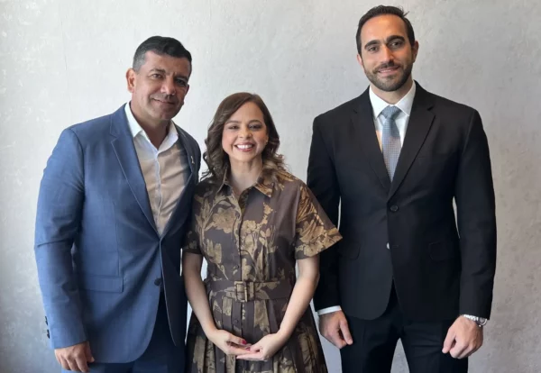 Ejecutivos de la empresa durante el encuentro.