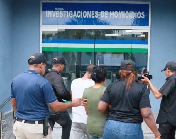 Yokeiry Coronado  y Jeider Montero cuando fueron detenidos.