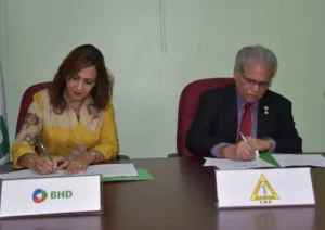 BHD y Colegio Médico Dominicano.