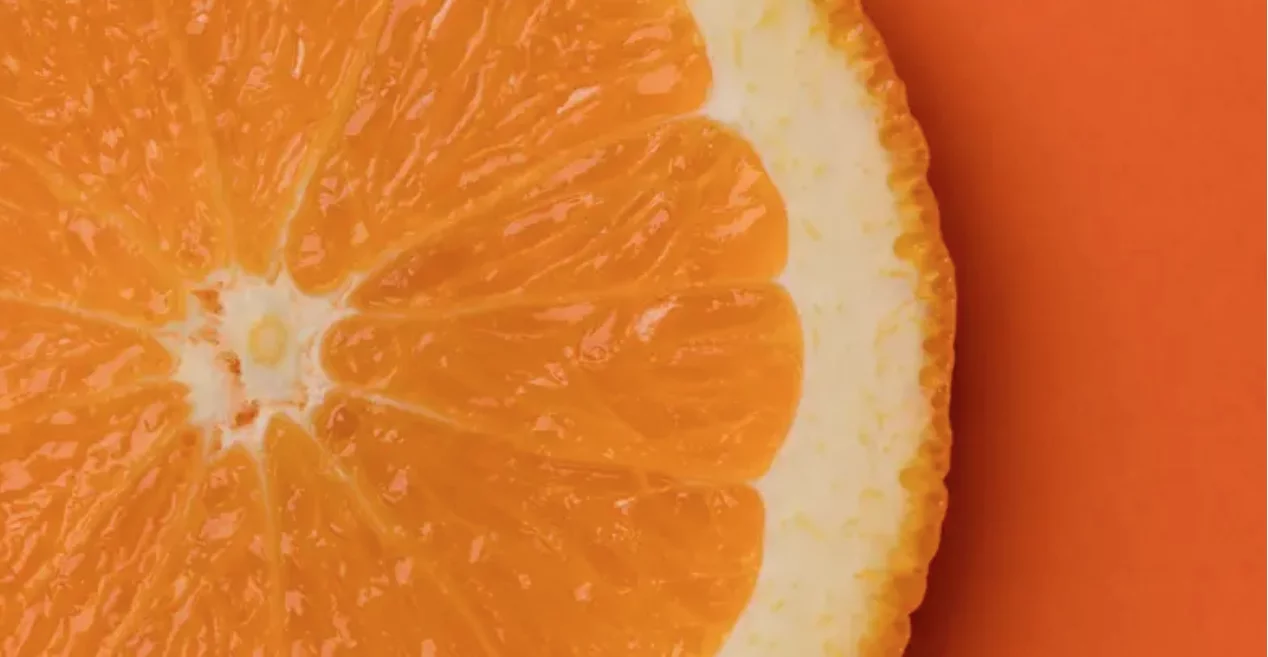 Siete frutas que superan a las naranjas en vitamina C y su impacto en la salud
