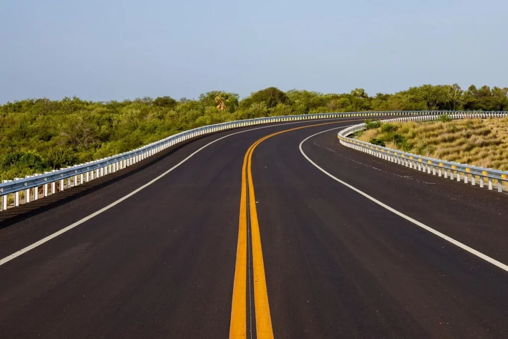 Los viajeros del sur podrán disminuir en 40 minutos y una hora el recorrido hacia y desde Santo Domingo con la Circunvalación de Baní. Fuente externa.