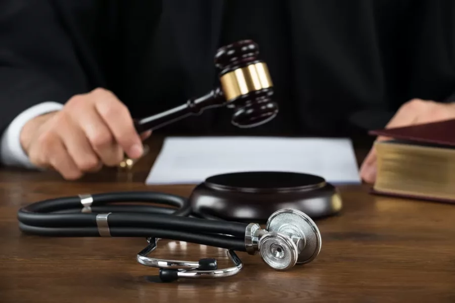 Condena- mala prática médica Condena- mala prática médica