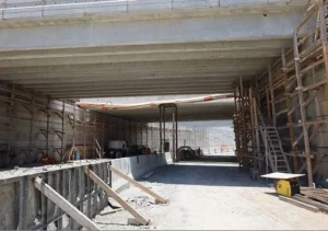 Paso a desnivel de la avenida Isabel Aguiar.