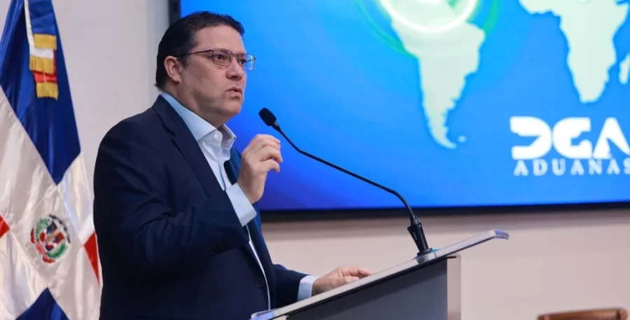 Puerto Haina mueve más de 8 millones de toneladas métricas de carga general suelta al año.  ELIESER TAPIA