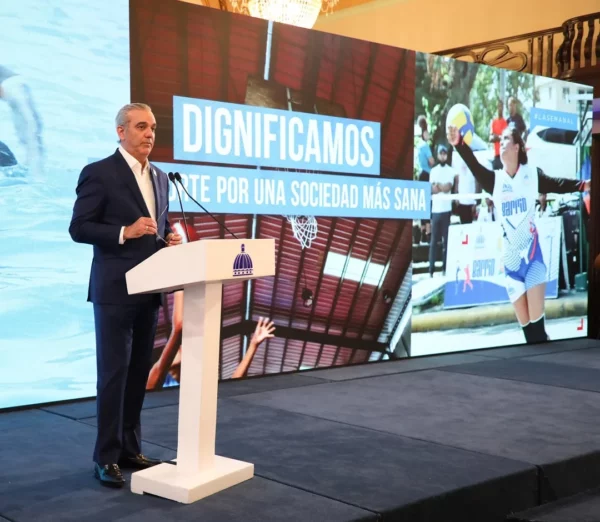 El Presidente en La Semanal con la Prensa