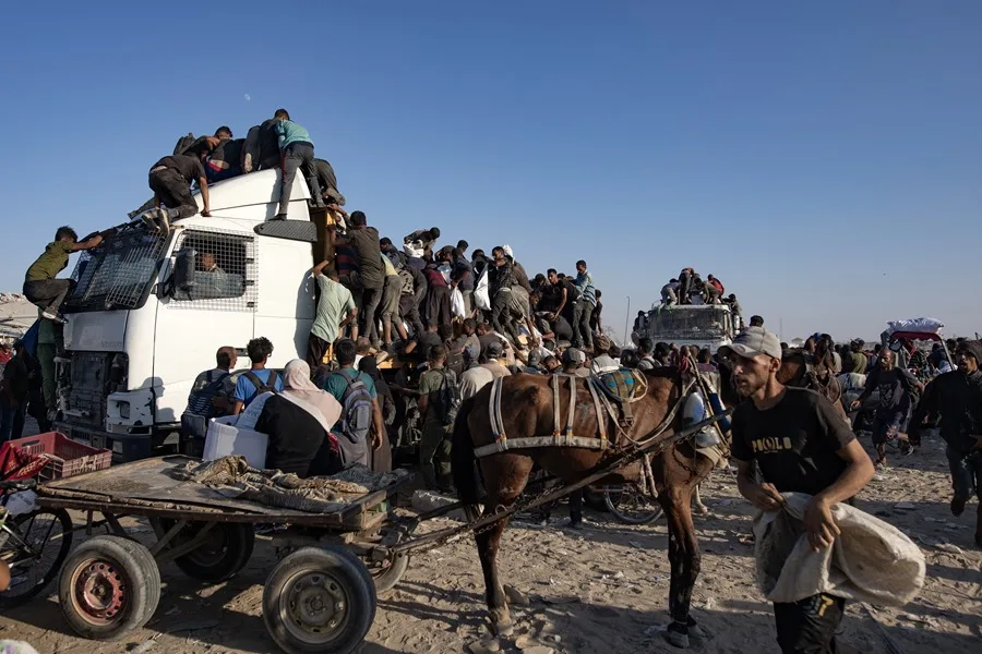 GAZA-CAMIONES-AYUDA-JAN-YUNIS GAZA-CAMIONES-AYUDA-JAN-YUNIS