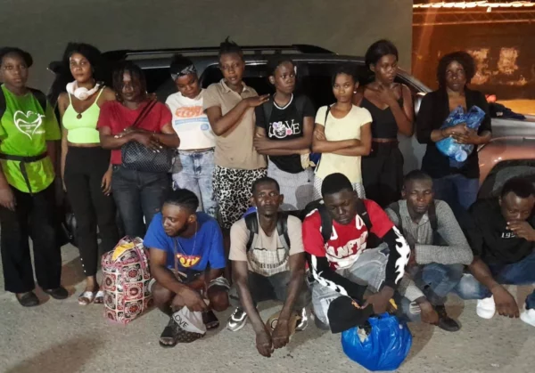 Haitianos ilegales en Mao.