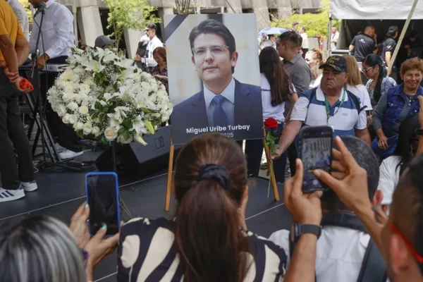 Miguel-Uribe-Turbay-1