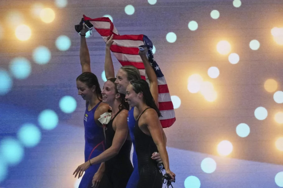 Estados Unidos domina mundial de natación