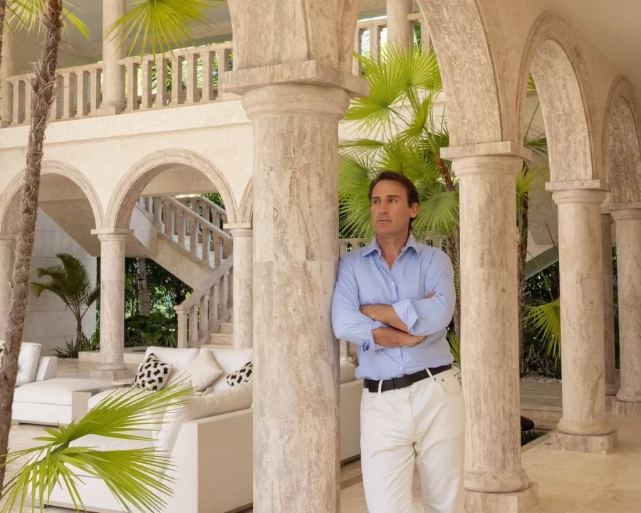Nicolas Delrieu, radicado en Mónaco. Nicolas Delrieu, radicado en Mónaco.