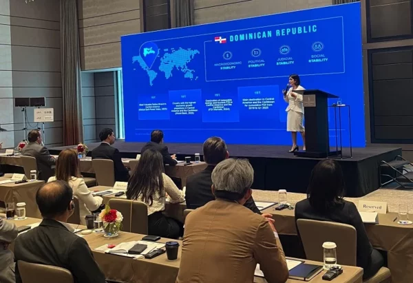 Biviana Riveiro presenta a República Dominicana como lugar estratégico para las empresas japonesas