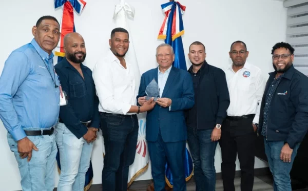 Reconocimiento al doctor Aguilera