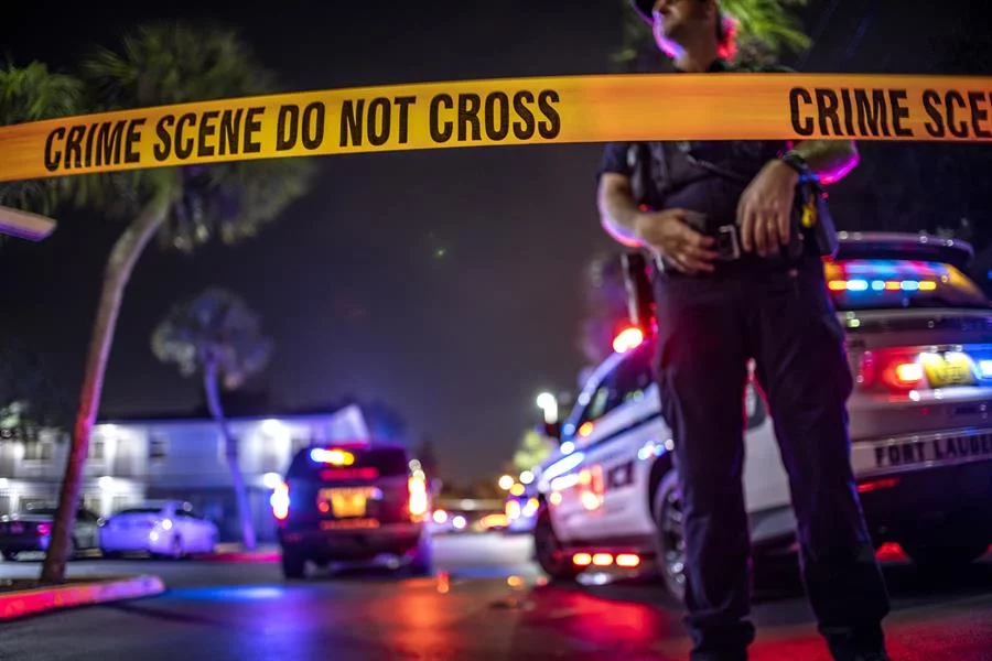Tiroteo en club nocturno de Nueva York deja tres muertos y 11 heridos Tiroteo en club nocturno de Nueva York deja tres muertos y 11 heridos