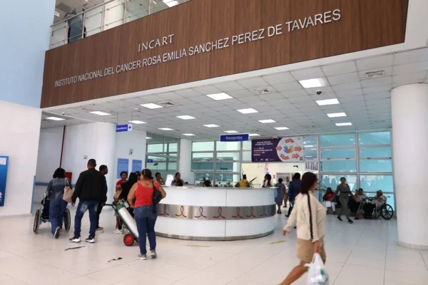 Tomógrafo dañado en Incart aumenta gastos médicos para pacientes con cáncer.