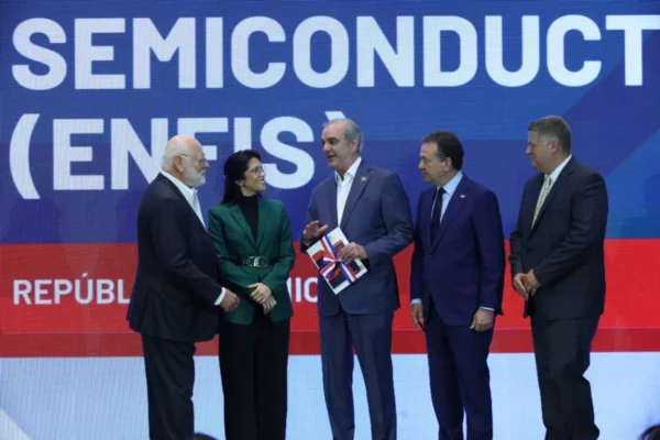 ZONAS FRANCAS-ITOBISONO-LUIS ABINADER