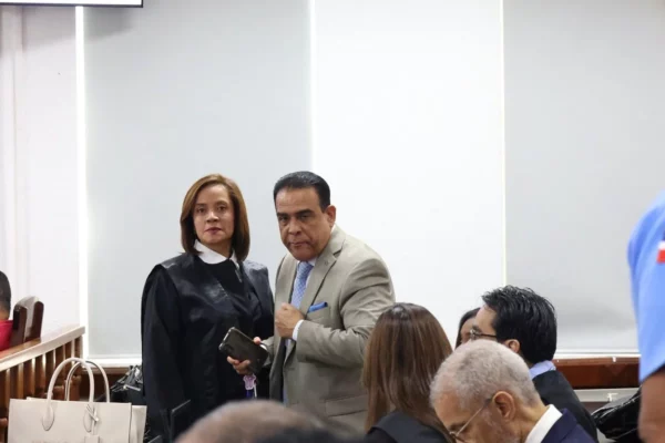 Alexis medina y su abogada