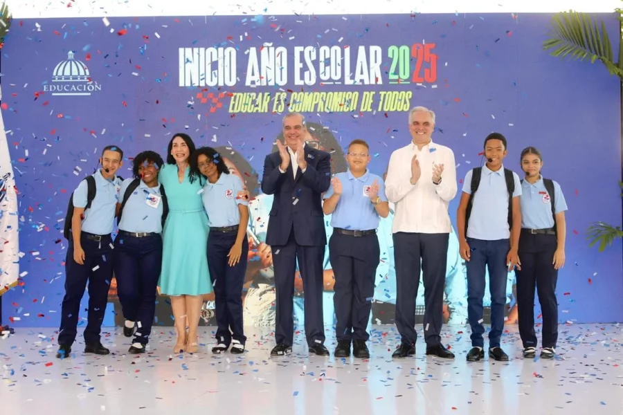 año escoalr 2025-2026-Luis Abinader-Raquel Arbaje año escoalr 2025-2026-Luis Abinader-Raquel Arbaje