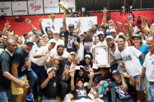 Titanes-LNB