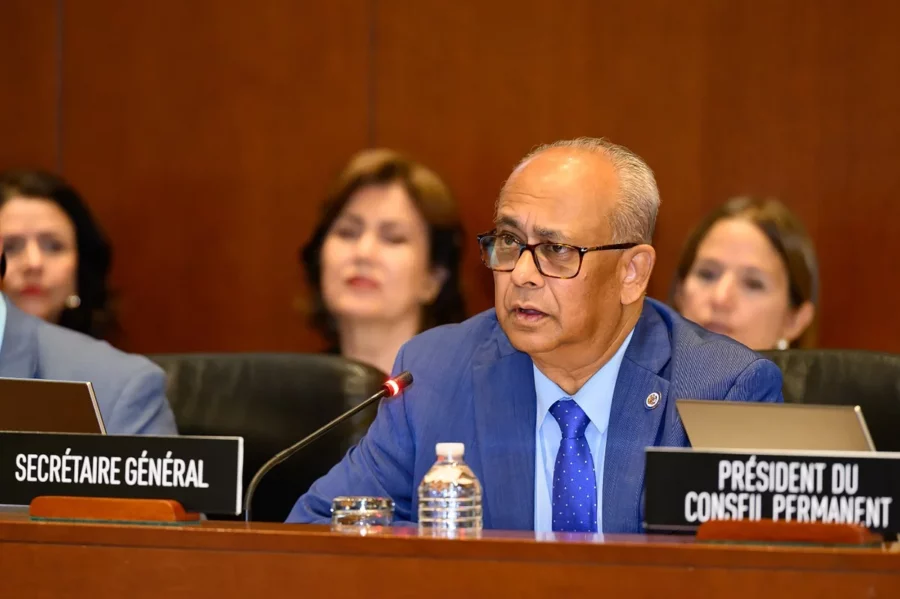 secretario de la oea