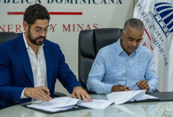 Félix Manuel Santana Reyes y Joel Santos materializan la responsabilidad de entidades.