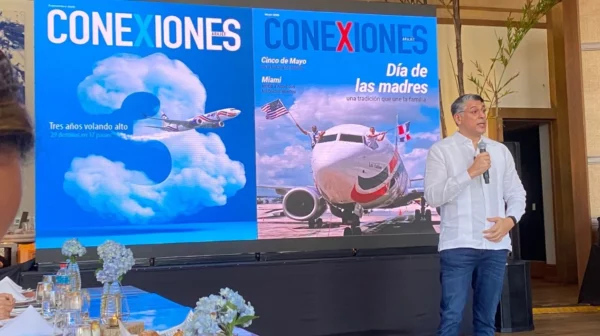 Víctor Pacheco Méndez, director general de la aerolínea  Arajet, ofrece detalles de las rutas.