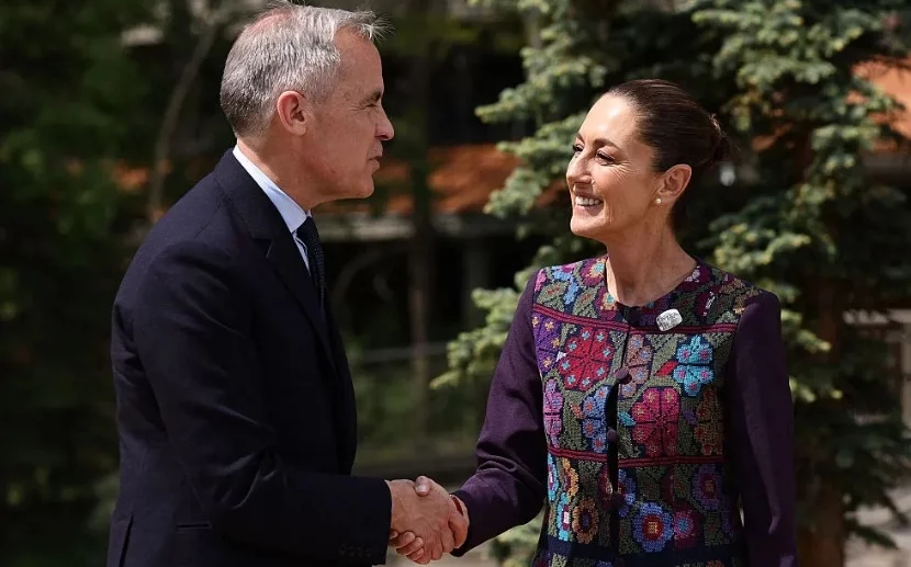 Claudia Sheinbaum habla con el primer ministro Mark Carney Claudia Sheinbaum habla con el primer ministro Mark Carney