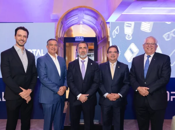 Gustavo Turquía, Simón Genao, Fabio Báez, Gustavo Zuluaga Alam y Víctor Virgilio Méndez.