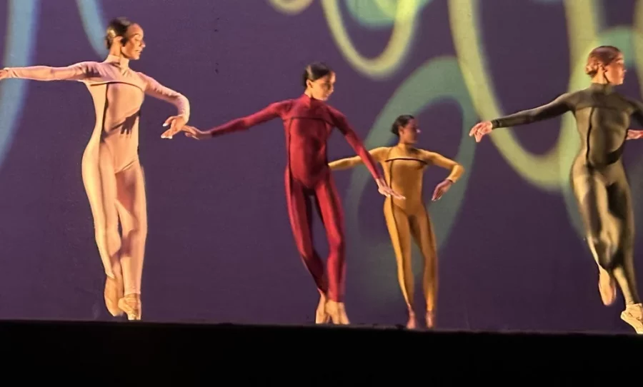 Una escena del espectáculo Estrella de la Danza Mundial, realizado este fin de semana. Una escena del espectáculo Estrella de la Danza Mundial, realizado este fin de semana.