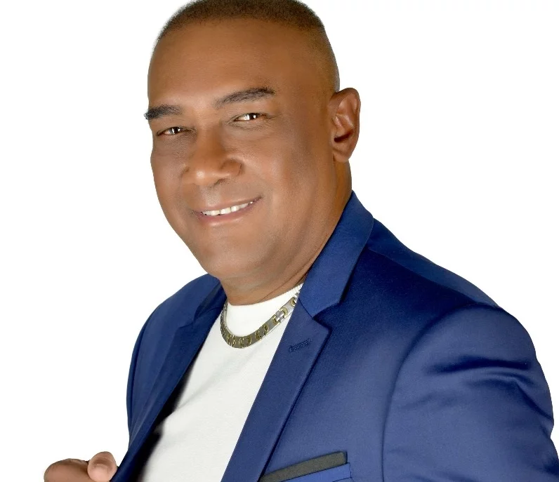 Roberto Niño se destaca por tu talento y dedicación.
