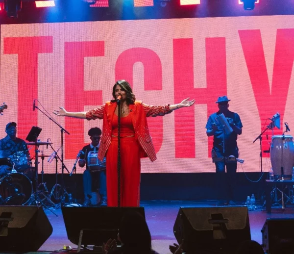 La cantante dominicana Techy Fatule durante su show.