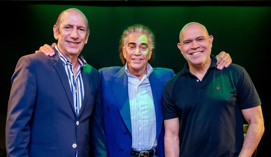 Billy Hasbún, José Luis Rodríguez “El Puma” y Amaury Sánchez. Fuente externa Billy Hasbún, José Luis Rodríguez “El Puma” y Amaury Sánchez. Fuente externa