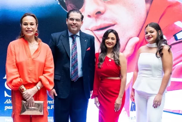 Rosanna Rivera, Rómulo Lluberes, Penélope Díaz y María Amelia Cerón.