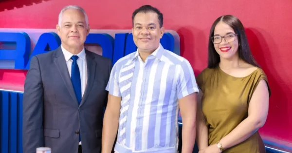 Ulises Jiménez, Elías Báez  e Ivanna de los Santos.