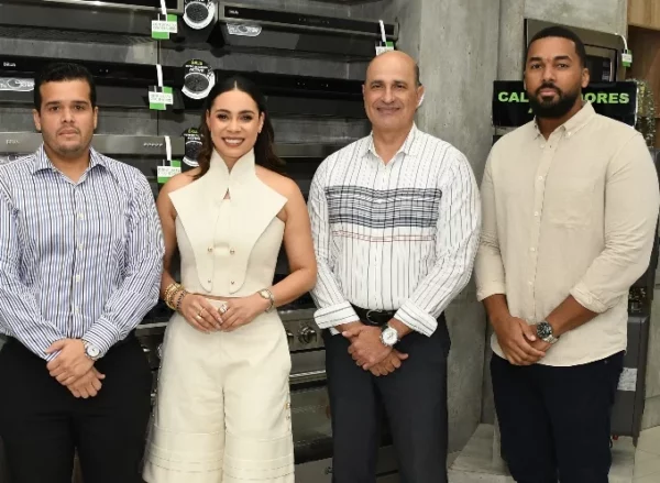 Joel Rodríguez, Jennifer Vidal, Eduardo Ferreira y Jussiel Rosendo.