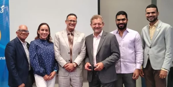 Parte de los pediatras que se dieron cita al encuentro.