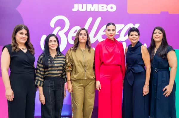 Carolina Rodríguez, Sachenka Rodríguez, Madelyn Martínez, Katherine Collado, Cinthia Antonio y Margie Morel.